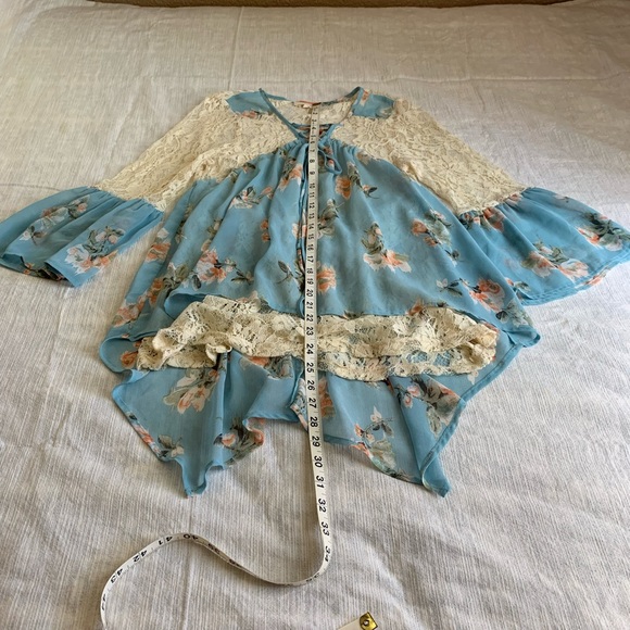 Ryu vintage lace top. Size M - Picture 3 of 9